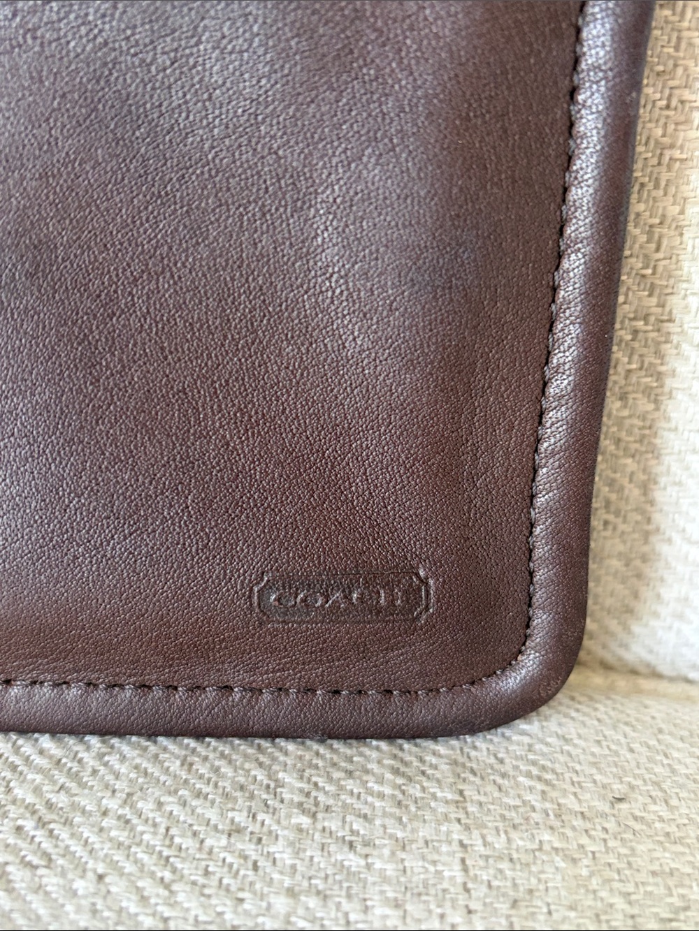 Coach Vintage Dark Brown Leather "Skinny Case" (Style 7170) - Picture 3 of 10